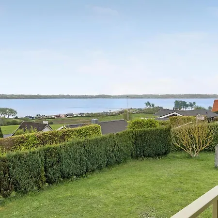 Fantastiskt Hem I Med Kök Semesterbostad *