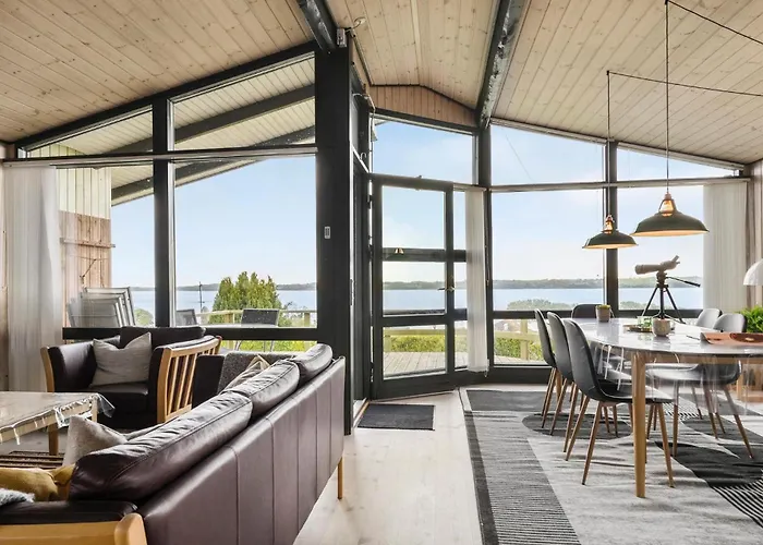 Amazing In With Kitchen